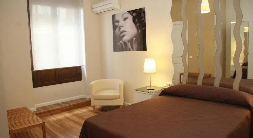 Room Pride Hostal