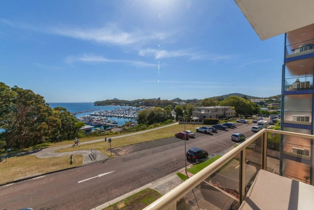 Laman Lodge, Unit 3, 15 Laman Street,