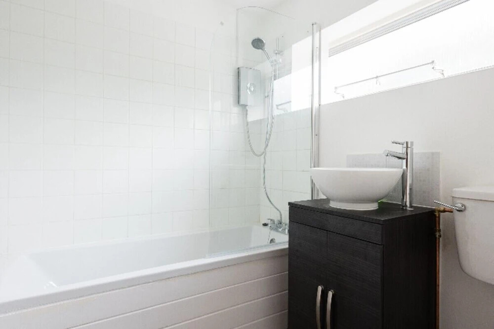 The Jericho Terrace House - 2BD + Parking