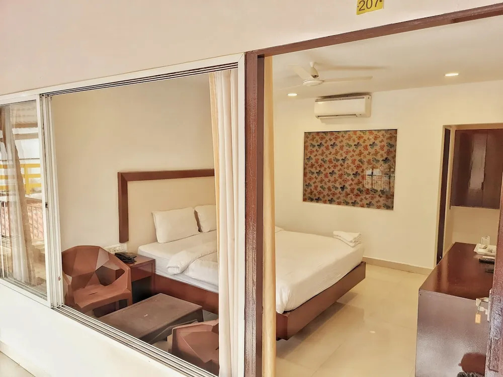 Beach Walk Resort Walk In Morjim Beach Goa