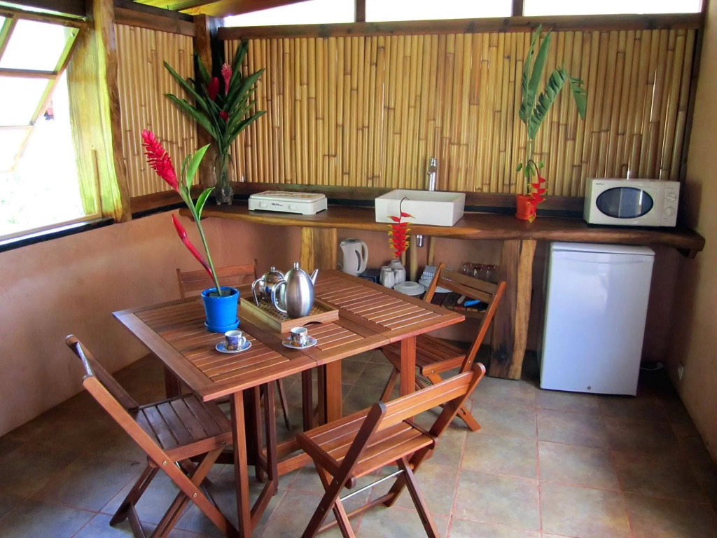 Fare Oviri Lodge