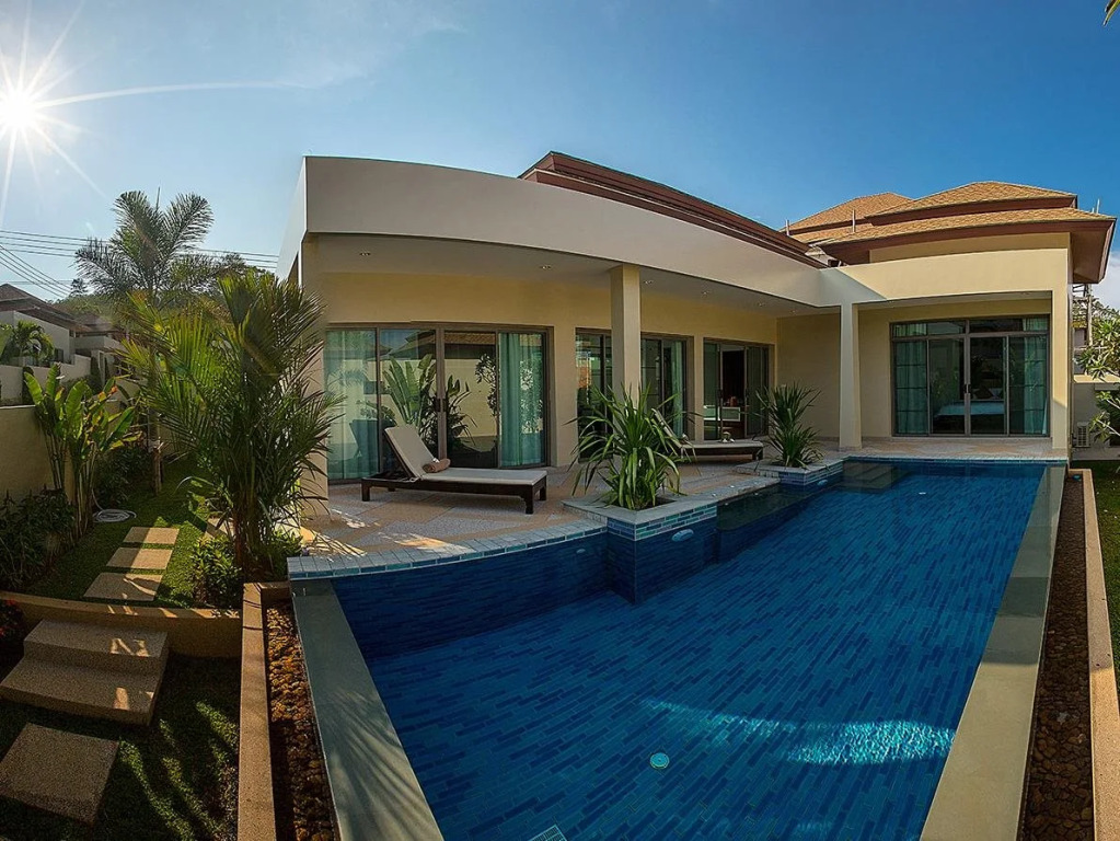 Shanti Estate by Tropiclook