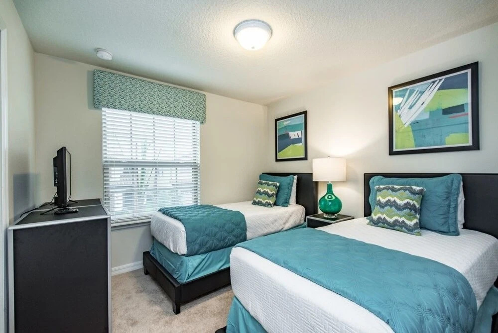 Amazing Townhome! - Windsor at Westside - 9035RS