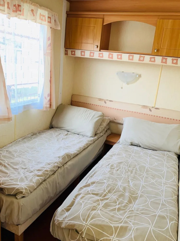 Fantasy Island Caravan Hire
