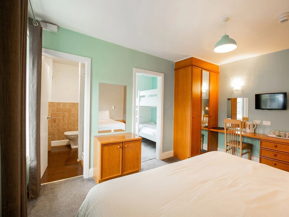 Padarn Hotel