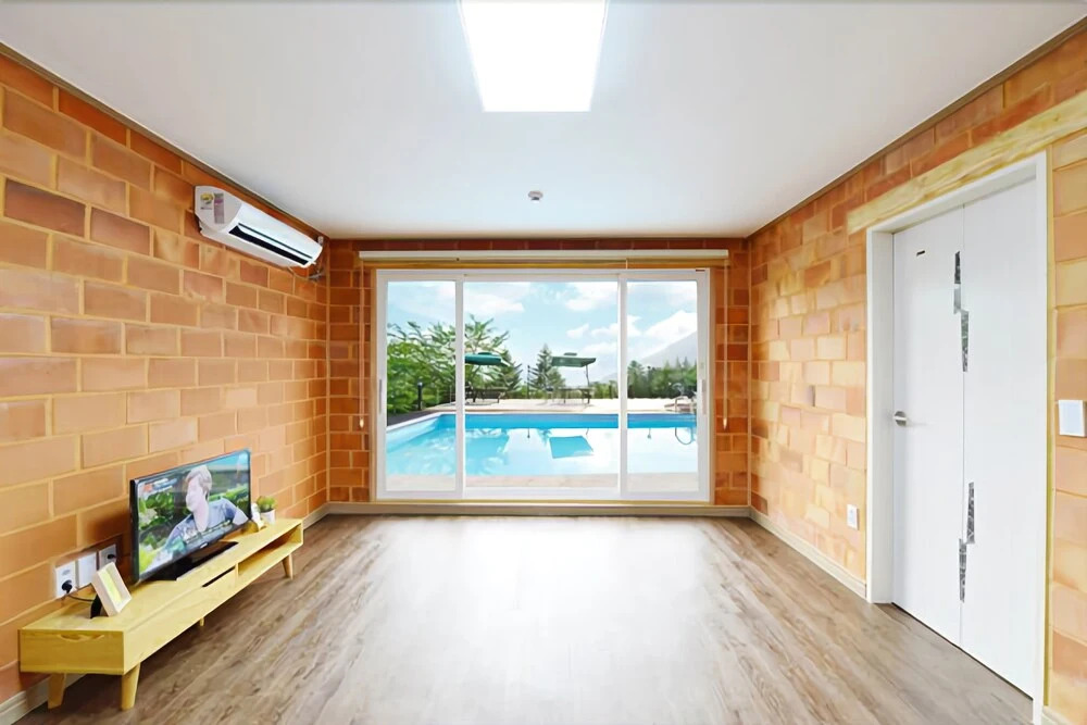 Sancheong Skylight Lake Pension