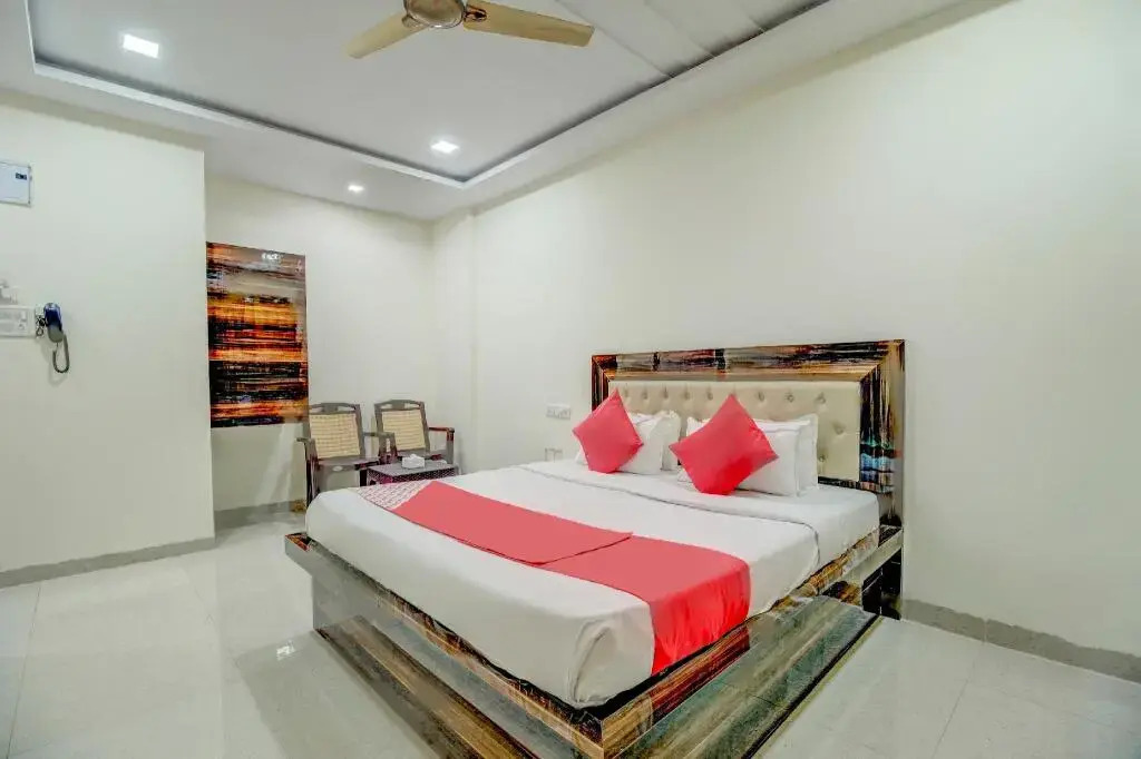 Hotel Om Sai And Lodging