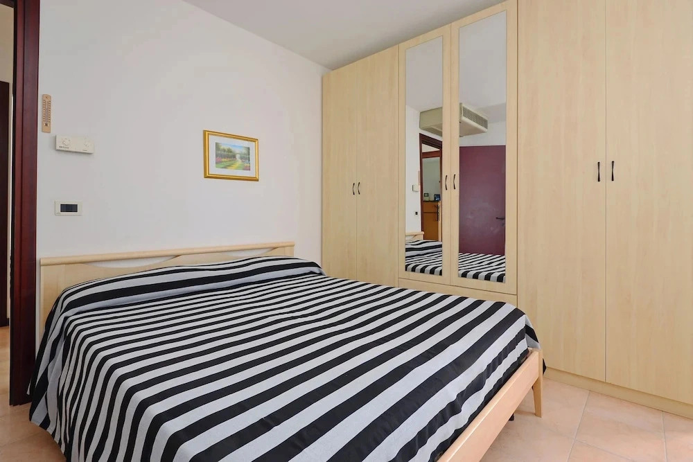 Apartment Overlooking the sea and the Marina