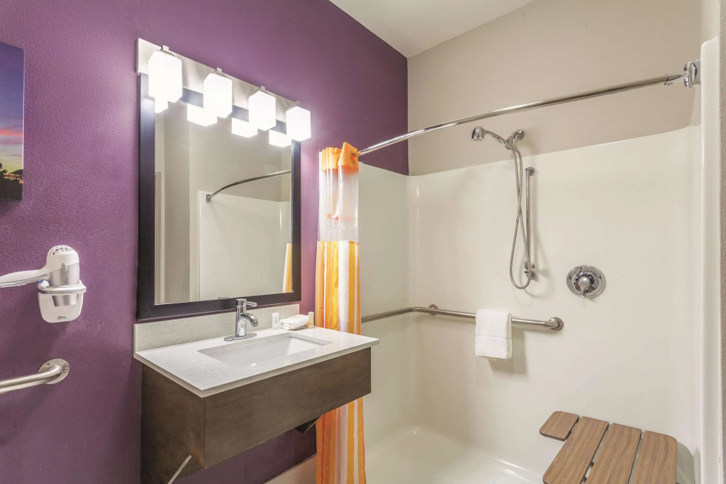 La Quinta Inn & Suites by Wyndham Hopkinsville