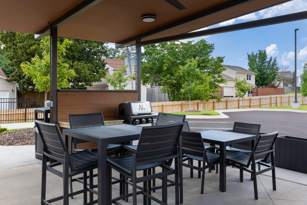 Sonesta Simply Suites Huntsville Research Park