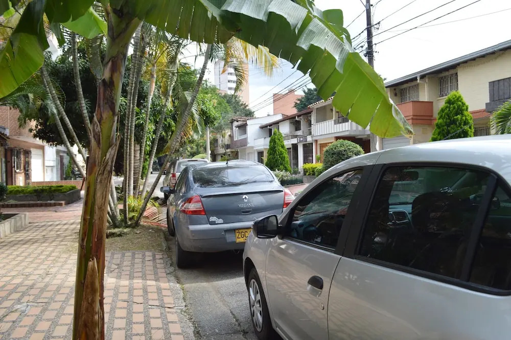 Huge House Laureles Estadio 5 Mins. Metro
