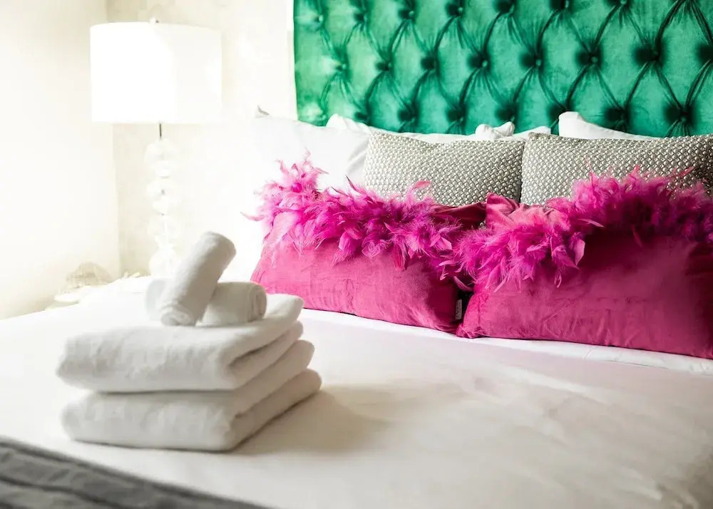 Broadway Getaway-rooftop Patio-mins to The Gulch