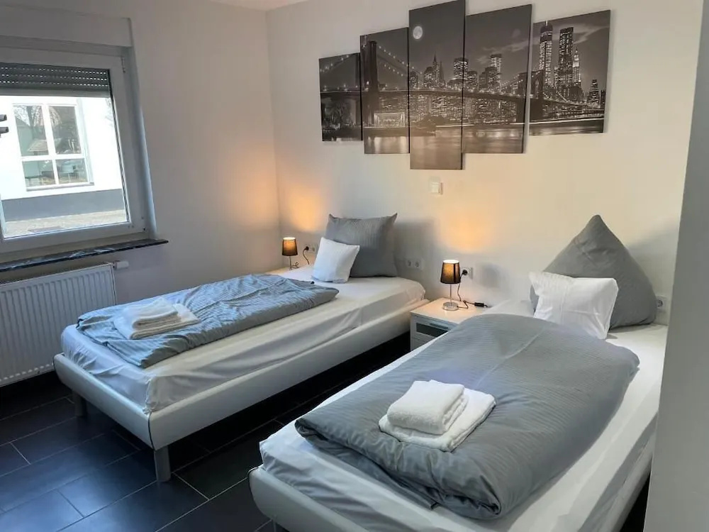 Apartment am Rosenplatz 24-hour check-in