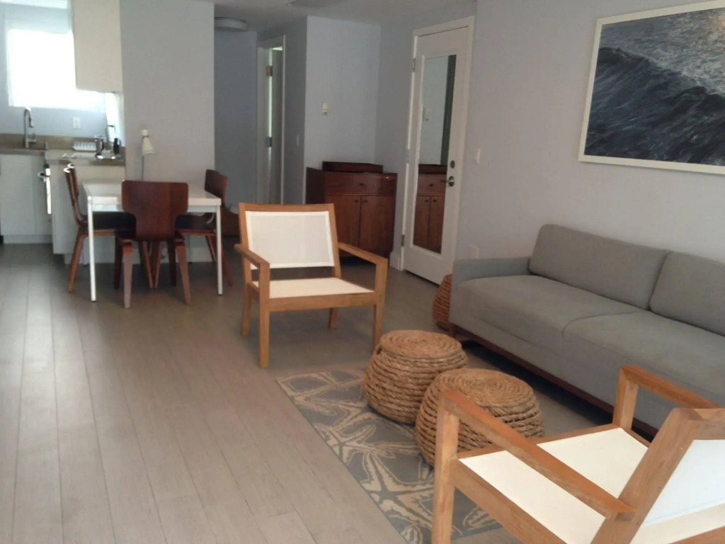 Tides Inn Hotel
