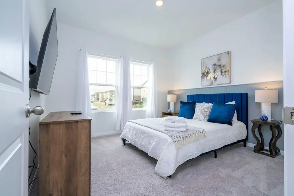 Stunning 4Bd Close to Disney Glen at West Haven 2198