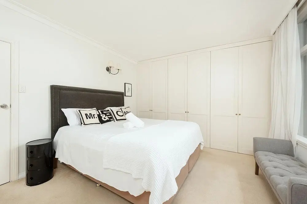Harbour Front Single Level Apartment