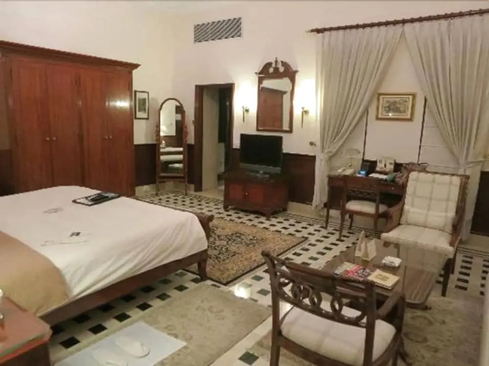 Palette by CheckIn Royal Retreat Delhi Formerly Imperial Villas