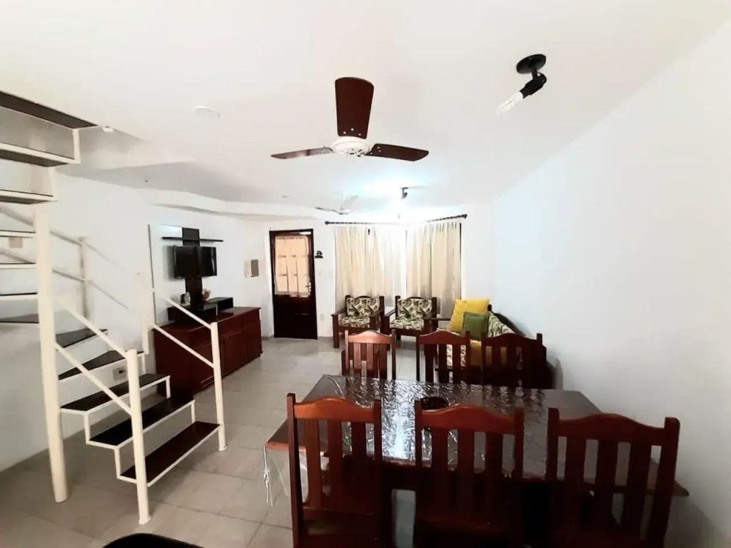 Praiamar Guest House