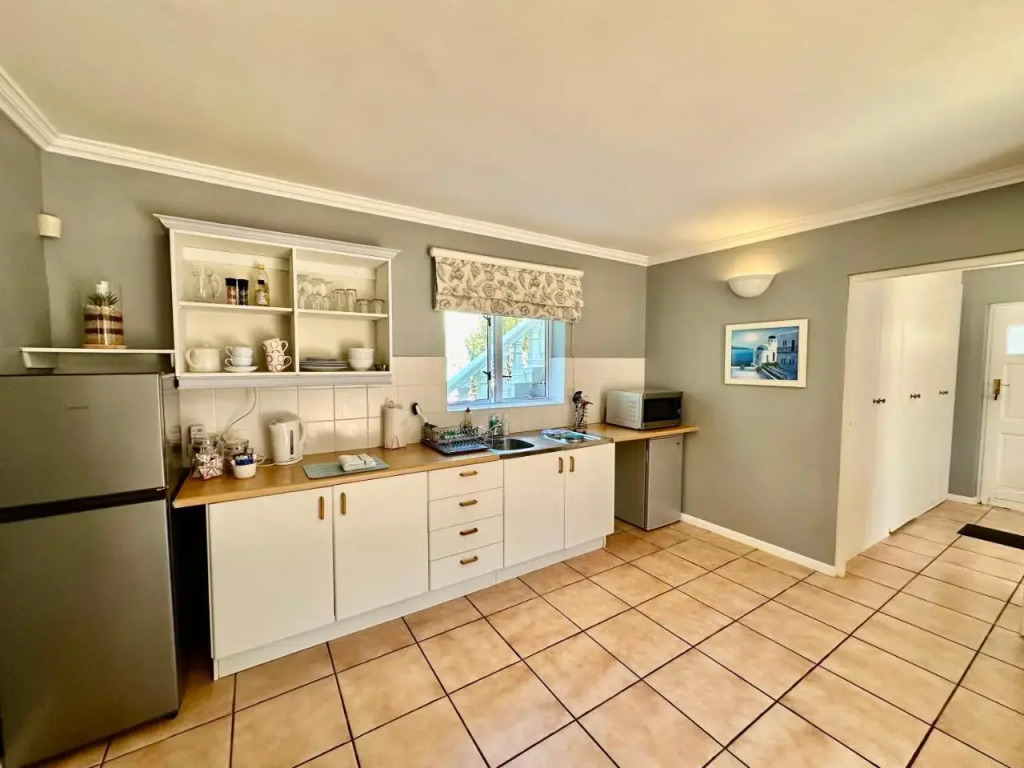 Charming Guest Suite in the Constantia Wine Valley (Adults Only)