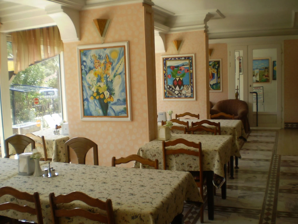 Marina Apart Hotel