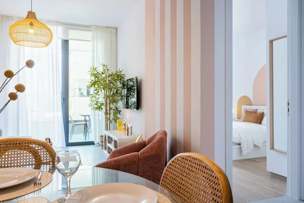 Lunette Artful 1-BR Apartment in Larnaca