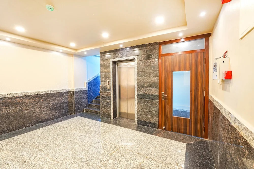 FabHotel Grand View Inn