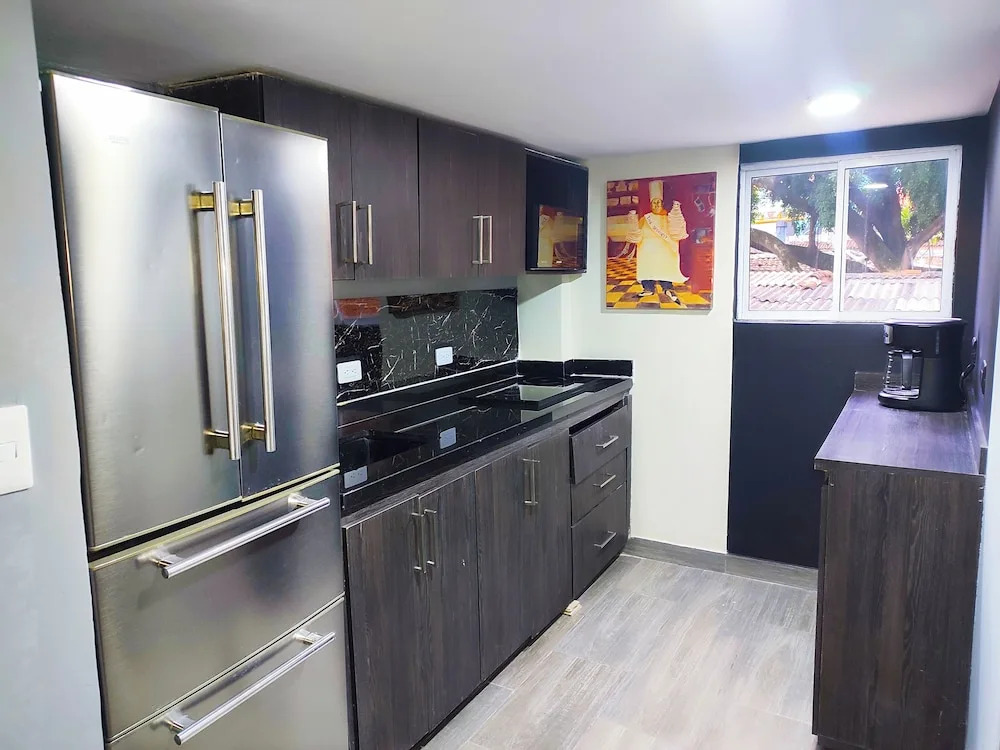 $ PROMO $ Big Rooftop Apt 10 BDRM w/Pool @Poblado