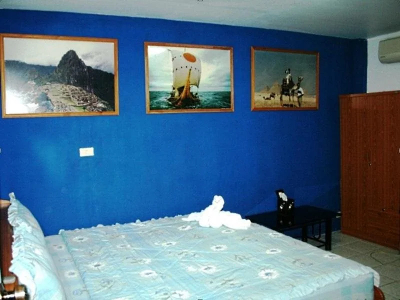 Summer Breeze Inn