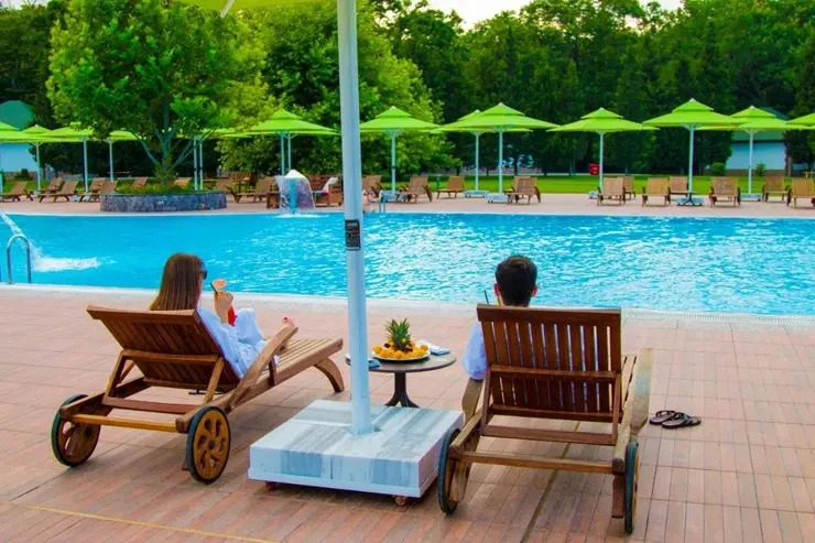 River Inn Hotel