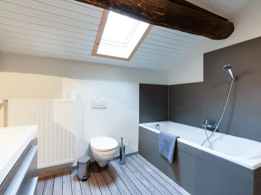 Detached Holiday Home with Sauna & Open Fire near Houffalize