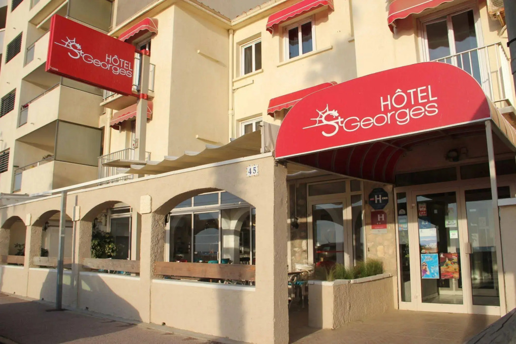Hotel Saint Georges, Face à la mer