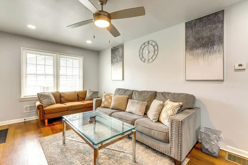 < 6 Mi to Airport & Dtwn Atlanta: East Point Home