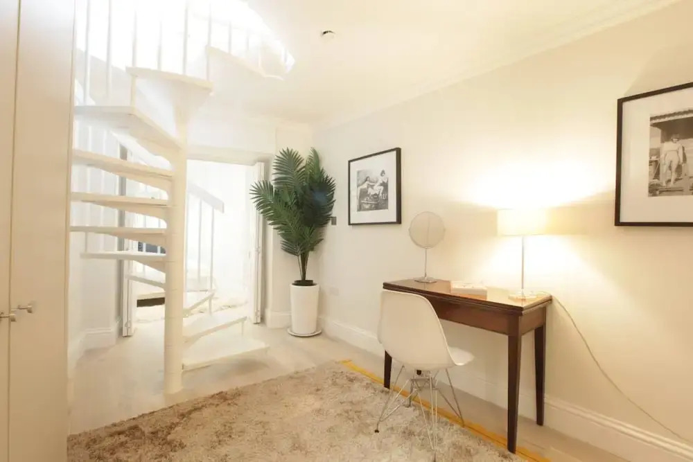 Newly Refurbished 1 Bedroom in Vibrant Notting Hill