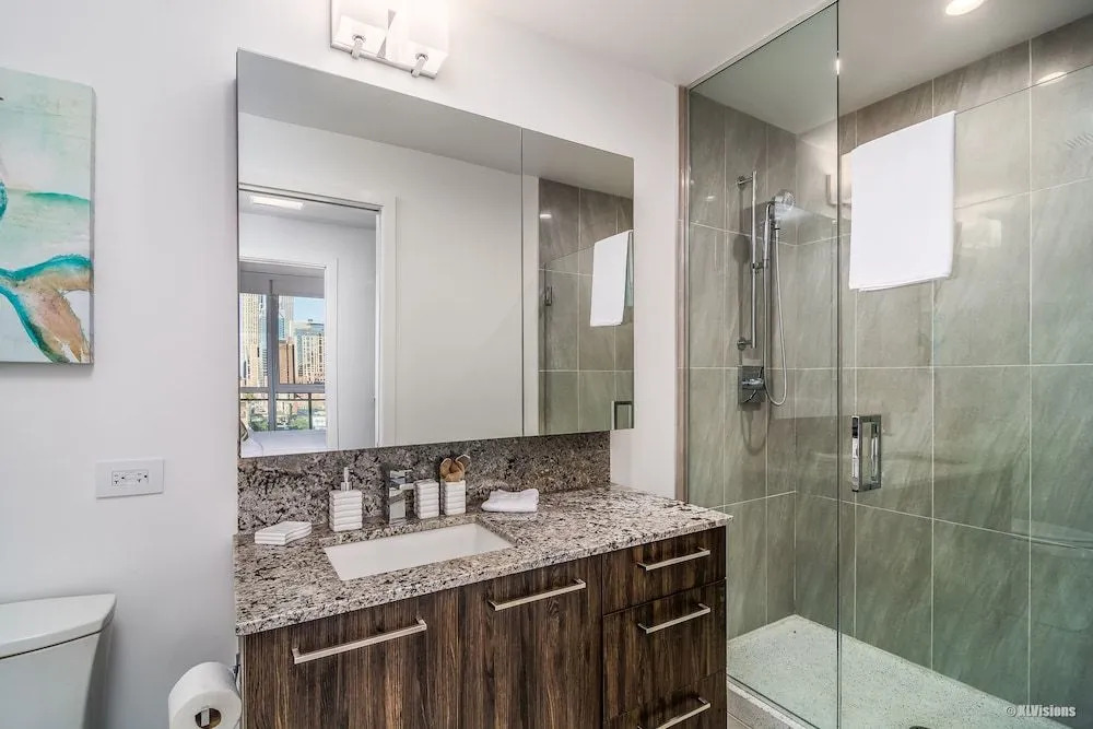 Apartment in River North with Balcony