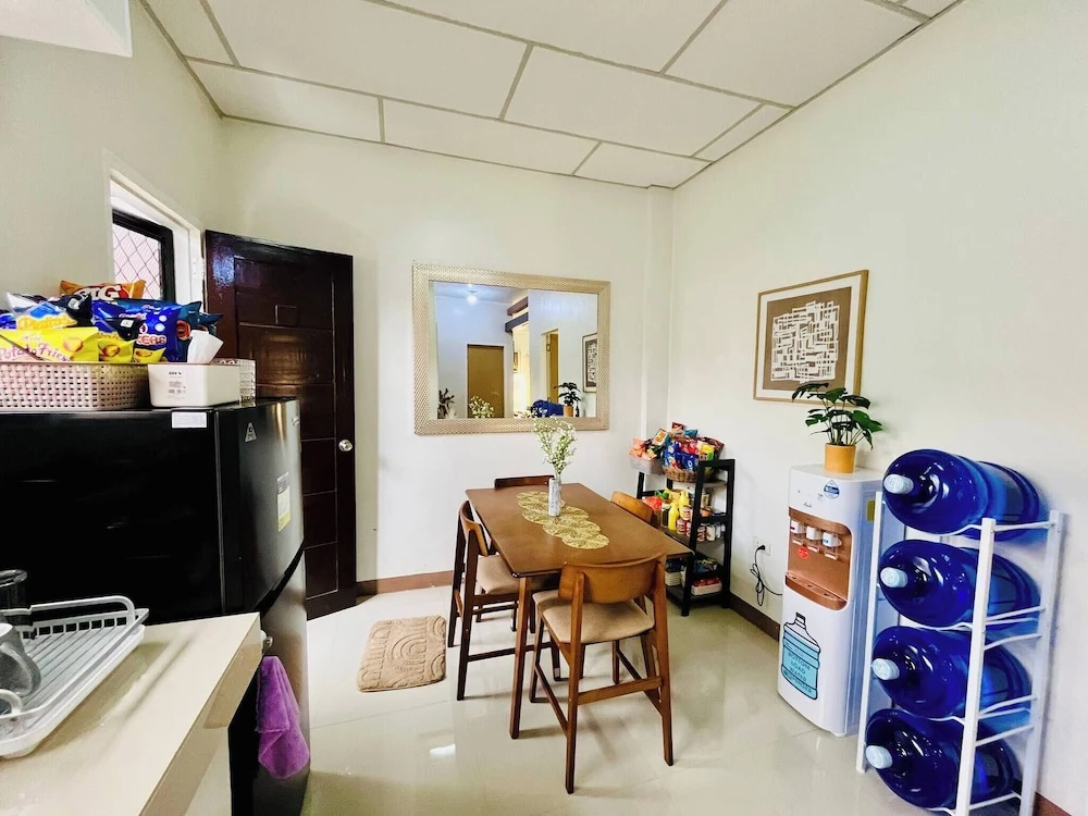 Bloomstone - 2BR Family Suite in Gensan