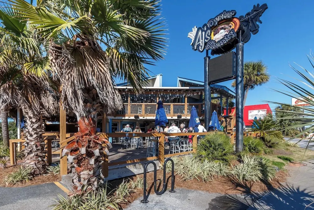 Pelican Isle 212 - Salty Air Bliss