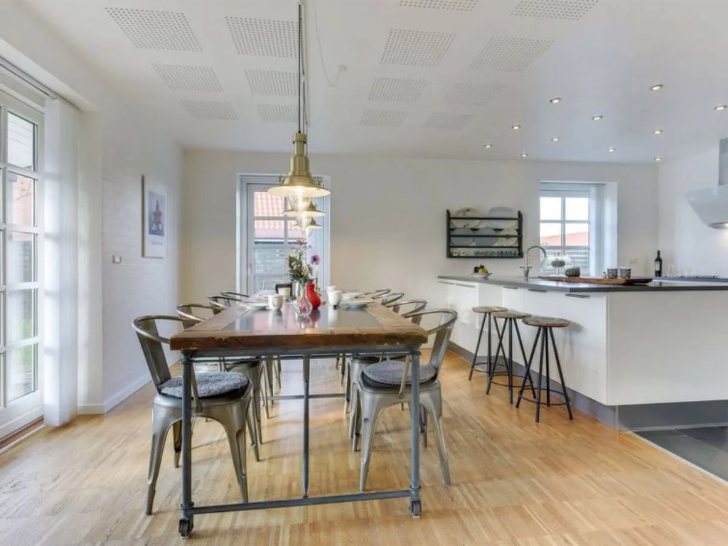 "Steen" - 900m from the sea in NW Jutland