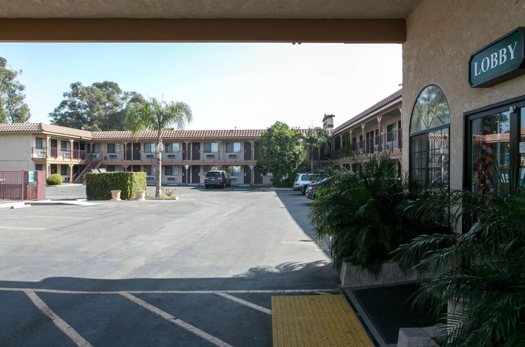 Regency Inn