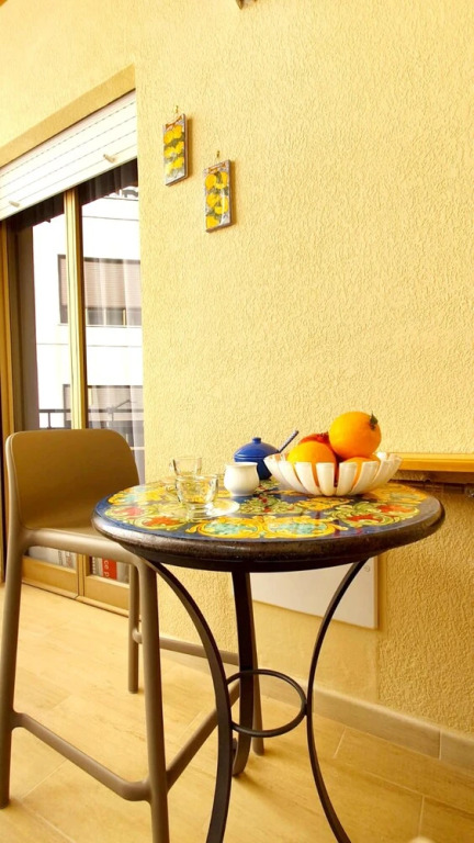 Apartment with One Bedroom in Palermo, with Wonderful City View, Furnished Balcony And Wifi - 7 Km From the Beach