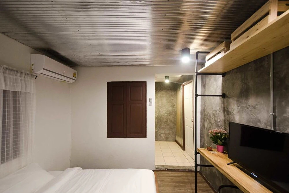 The Rock Samui Poshtel Lamai Beach