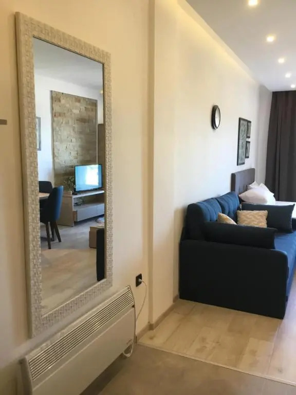 Milmari Apartman Janus P24 P25