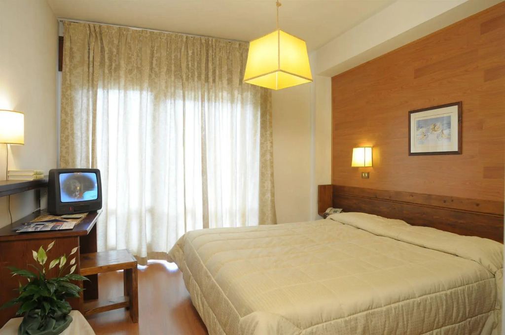 Hotel Corona