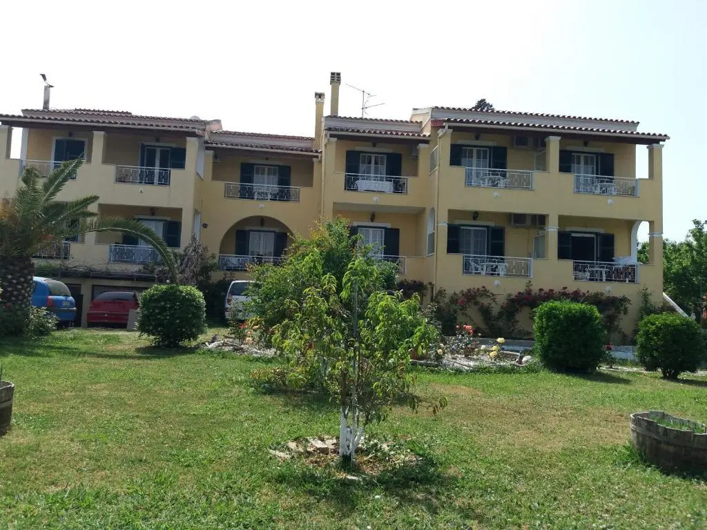 Athineos Apartments