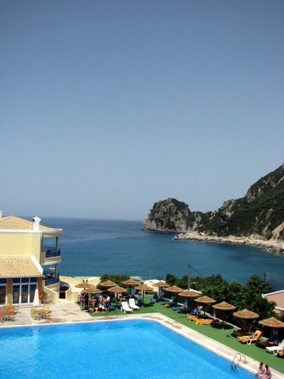 Ithea suites hotel