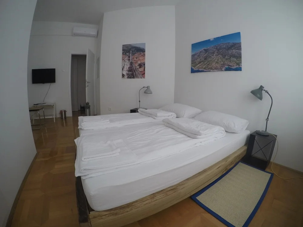 Lobagola B&B