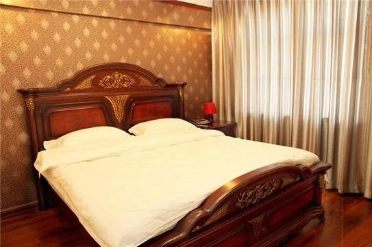 Yixuan Culture Theme Hotel