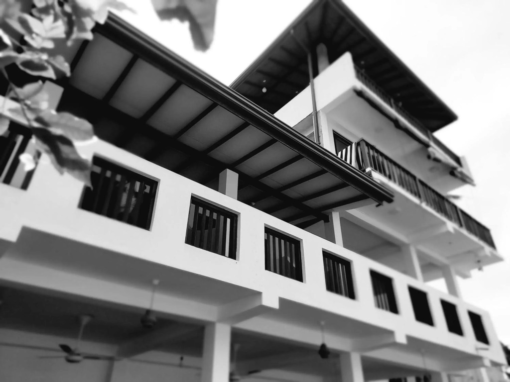 Chill House make a Good Story with infinite Ocean Surf and Stay