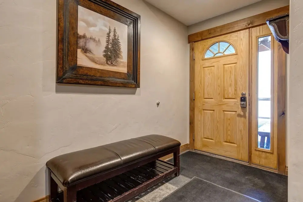 Town Pointe C304 3 Bedroom Condo by RedAwning
