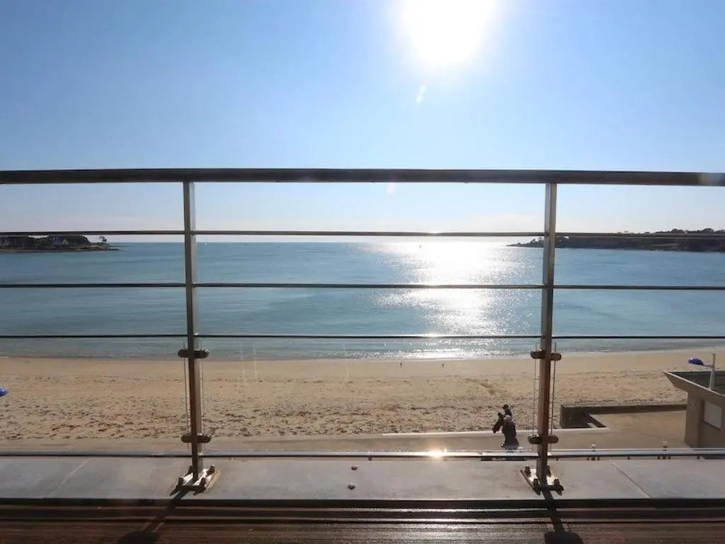 Appartement avec vue mer à 50m de la plage proche thalasso casino et restaurants FR 1 481 157