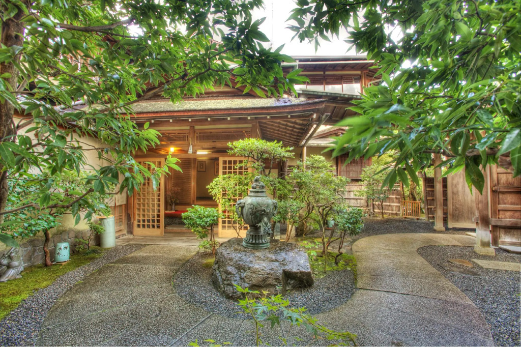 Kyoto Nanzenji Ryokan Yachiyo Established in 1915